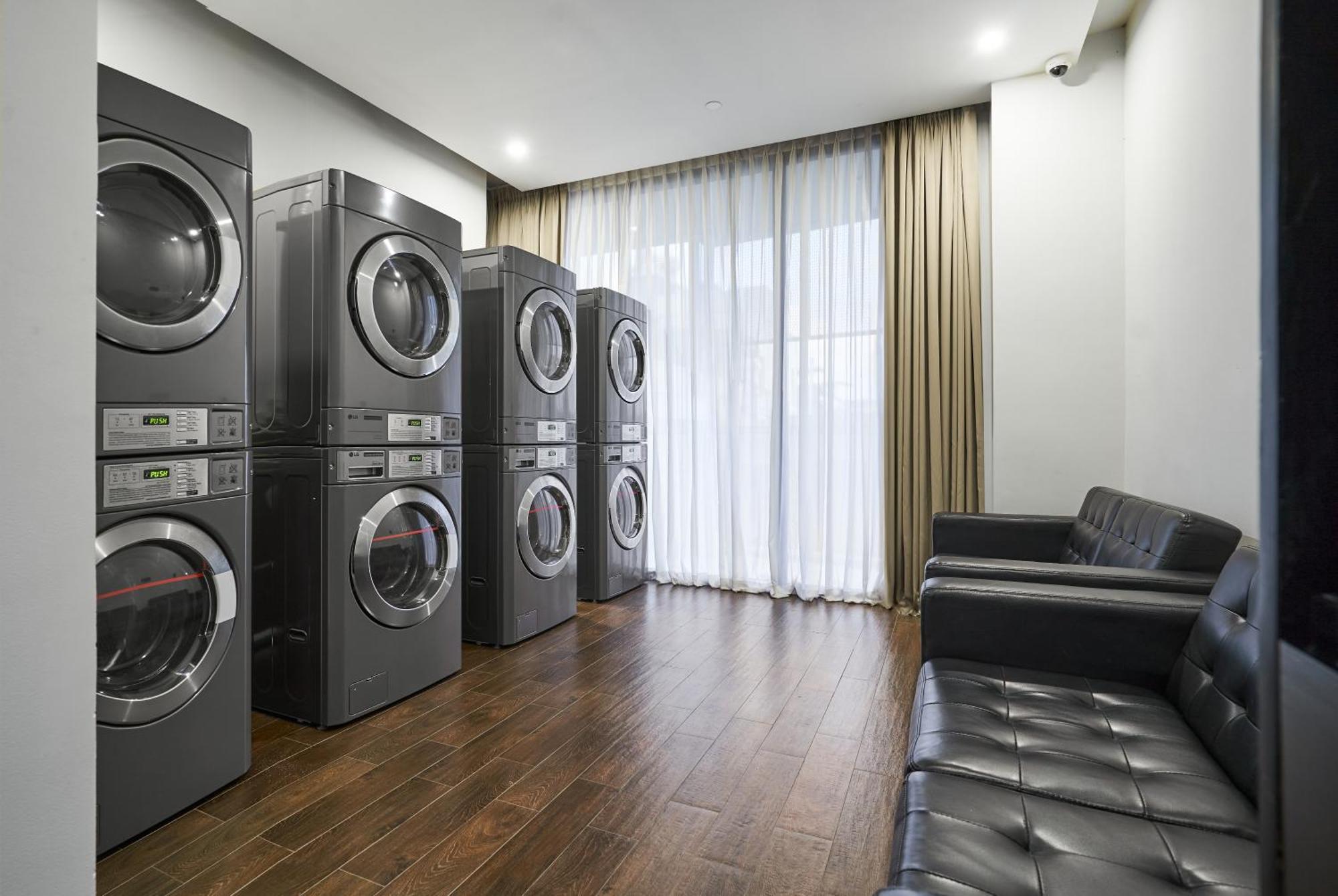 Luxcity Hotel & Apartment Phnom Penh Eksteriør billede